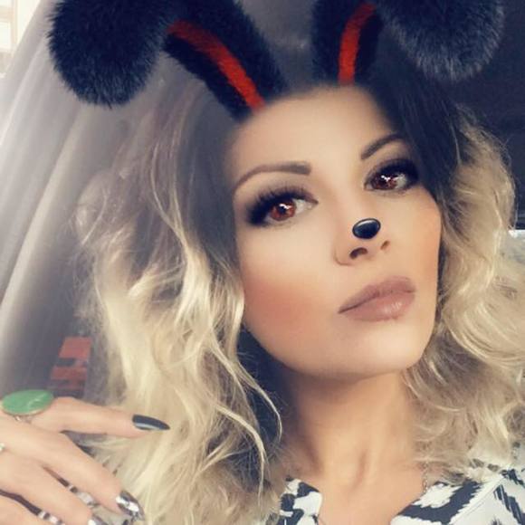 Meet your Posher, Sarah - Picture 1 of 1